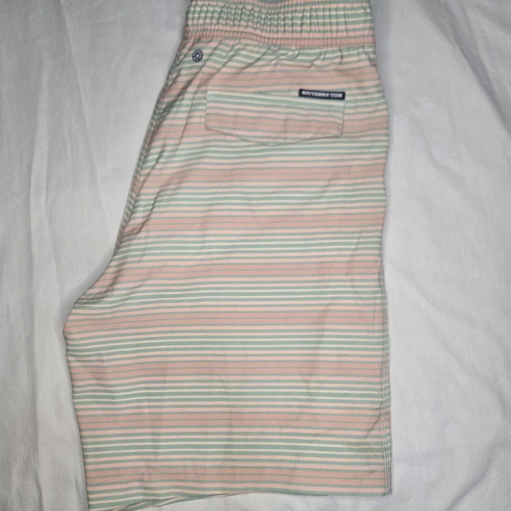Southern Tide Swim Trunks Mens Small Stripe Mesh Lined Fishing Beach Lightweight